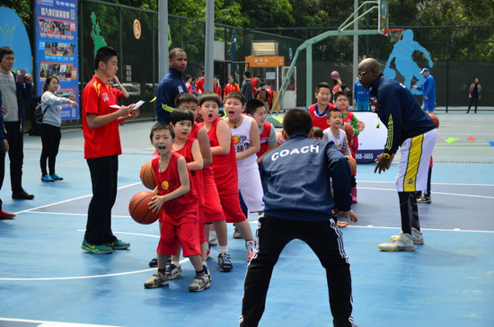张庆鹏篮球俱乐部 亲子同乐篮球嘉年华