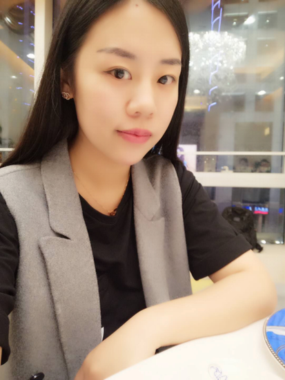 微商女强人李小静:从公务员到微商总裁