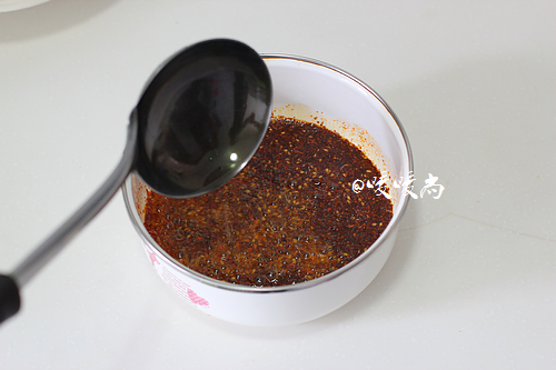 夏日凉拌菜的灵魂 秘制辣椒油_湛江频道