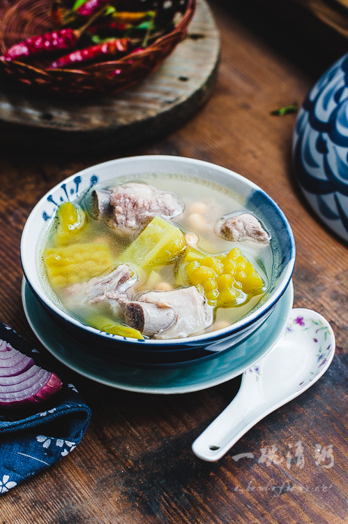 夏季清热祛火的靓汤 凉瓜排骨汤_湛江频道