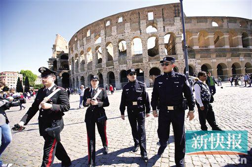 ■中国警察在意大利的街头巡逻