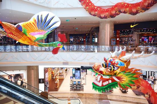 逾半百风筝翱翔澳门银河 开启澳门时尚之旅