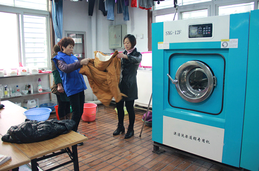 澳洁环保干洗店加盟连锁 绿色水洗技术大获成