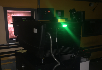 激光放映机引爆魔兽 望京保利巨幕开门红 _湛