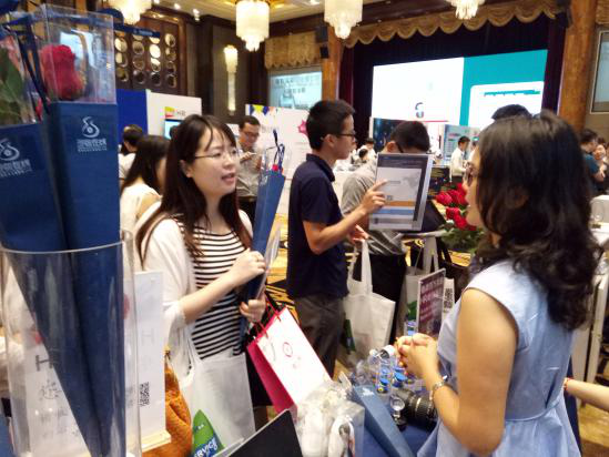 求婚HR引爆HRoot深圳展 仕邦沙包D端合伙人