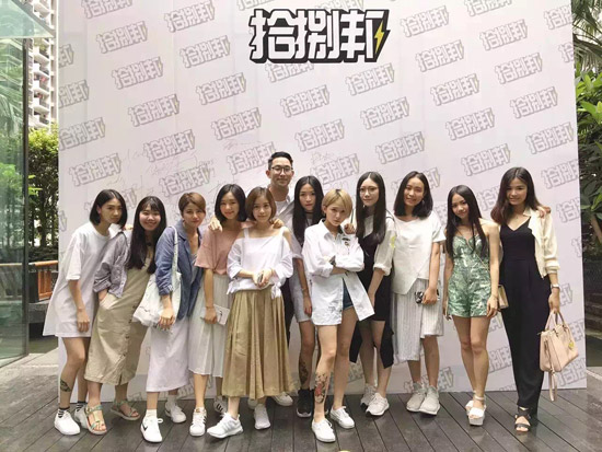 活动现场妹纸云集