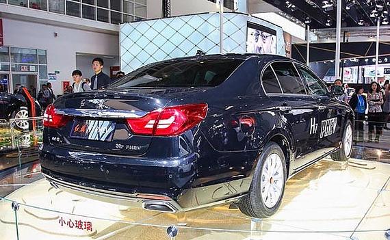 新款红旗H7明年春季上市 混动版油耗3.6L_深圳