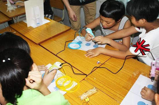 广州首家少儿3D打印培训营开课 圆孩子天马行空梦