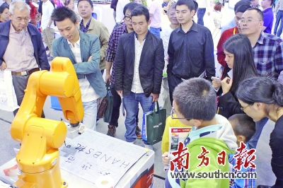 南方日报记者 何俊 摄