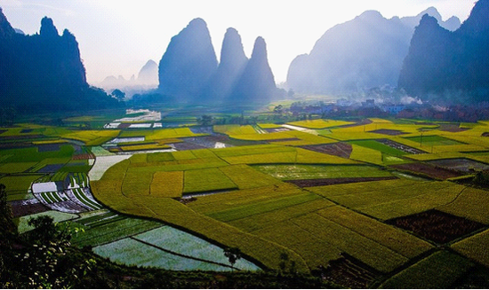 广西贺州 钟灵毓秀的中国长寿之乡_湛江频道