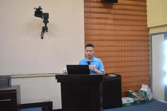 广东省机械技师学院机电工程与智能控制系主任陈令平先生讲话