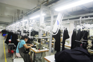 摆脱橡胶工人命运 真姐远赴惠州为求一份安稳