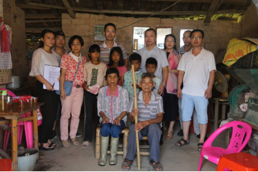 并肩河源紫金助学 卓蔓圆梦贫困学生_湛江频道