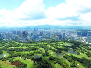 到2018年，深圳城区人均公园绿地面积12平方米以上，让市民真正享受到绿色福利。广州日报记者轩慧摄