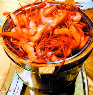 桑拿菜代表作之一 木桶桑拿河虾 _珠海频道