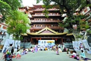 大佛寺。广州日报记者骆昌威 摄