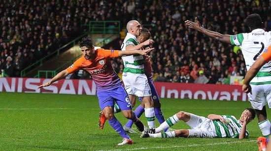 欧冠曼城三度落后3比3客平 瓜帅开局10连胜终