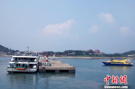 　烟台已有多家企业发展特色游艇旅游项目。（资料图）　杨兵　摄