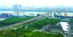 洛溪大桥(资料图片)。 广州日报记者骆昌威 摄