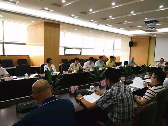东莞市政协异地商会建设座谈会在市政府隆重召