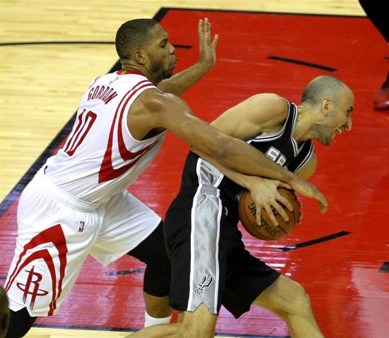 2016-2017赛季NBA常规赛:火箭惜败马刺_湛江