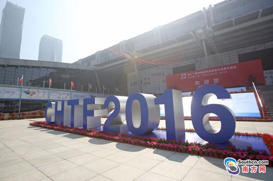 高交会的主会场——深圳会展中心准备就绪。