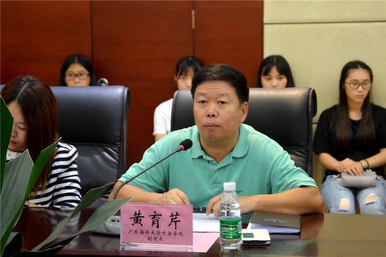 艺术家张泽川应邀参加海大寸金学院艺术交流会