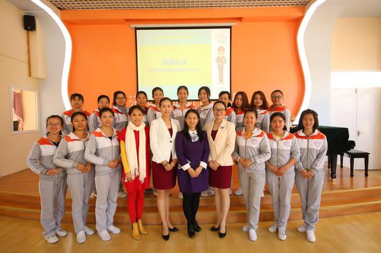 东莞市幼儿教师礼仪规范普及系列课程顺利开讲