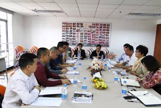 东莞龙川商会筹备组长魏文周一行来访紫金商会