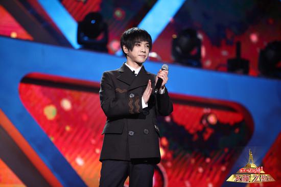 华晨宇:《歌剧魅影》