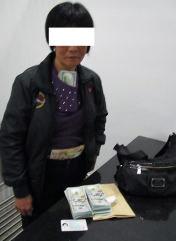 海关查获多宗旅客走私外币案 大额现金不能这