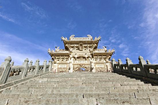 阳光明媚的华北五台山 宁静美丽适宜散心_湛江