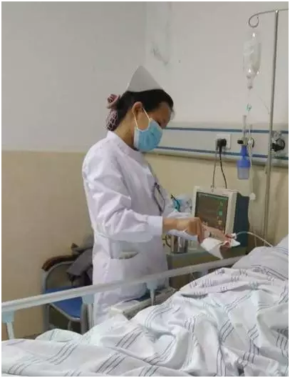 工作中的许燕如