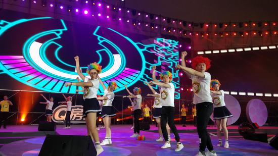 Q房网·珠海2017精英颁奖暨十周年盛典圆满结