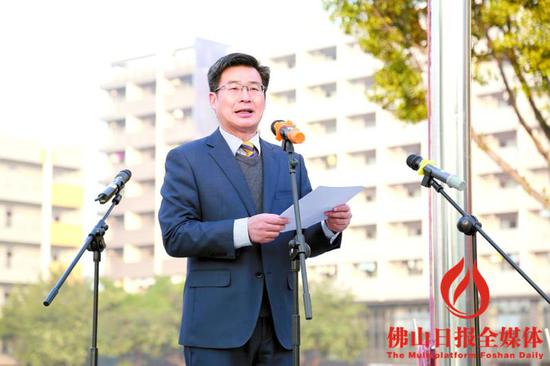 顺德德胜学校校长胡华生新学期演讲寄予学生殷