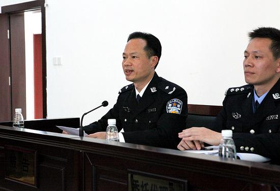 湛江市公安局局领导出庭应诉 推动依法行政工