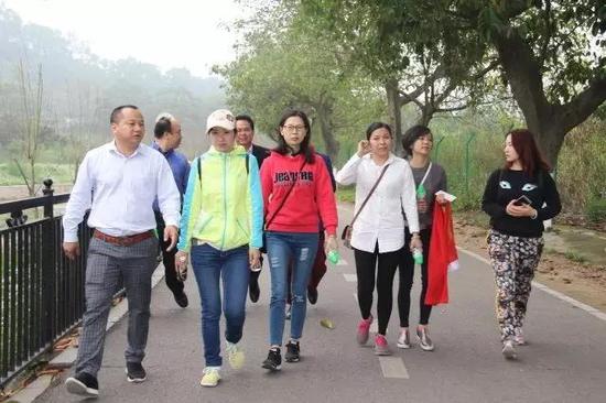 中山市湖南商会党支部举行踏春郊游活动_中山