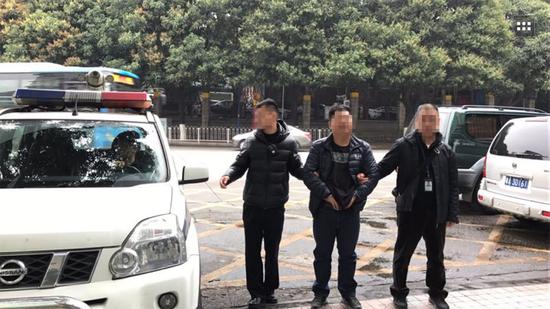 广州警方破获50亿元地下钱庄案