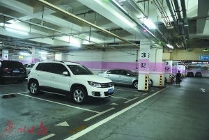 天河城停车场上午时段有不少空位。广州日报全媒体记者王燕 摄