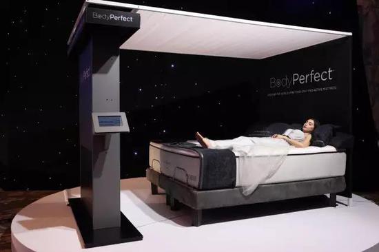 美国MySide床上私享会 深圳隐形富豪先后空降现场