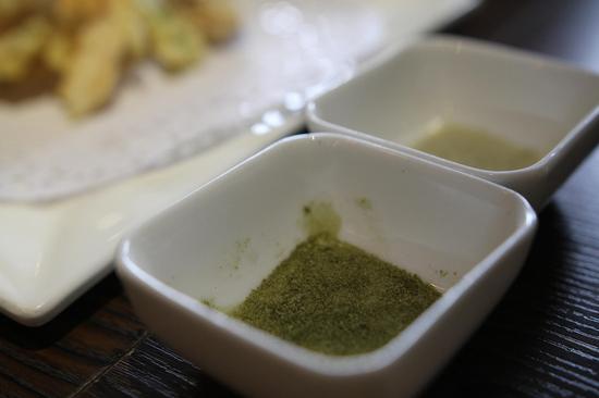 绿茶粉岩盐
