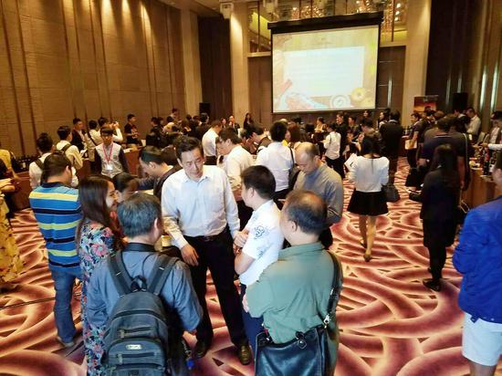 (“葡语国家产品推介及商机对接会”现场)