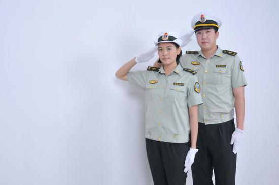 以路为家 永远在路上:杨家成最美家庭事迹