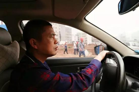 城故事 纪录征拆干部罗日强的平凡生活_惠州频