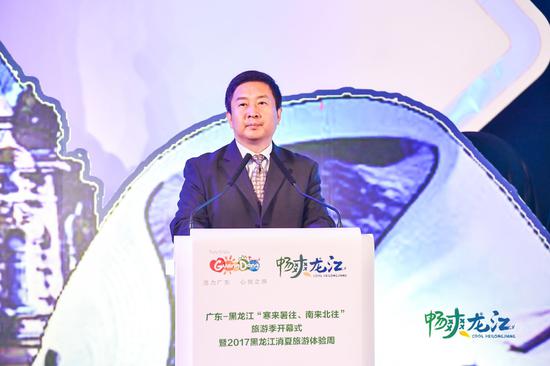 国家旅游局政策法规司副司长汪黎明致辞