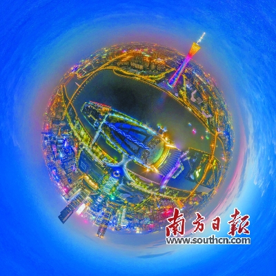 1/4航拍的珠江夜色全景效果图。 林泽标 张飞鹏 摄