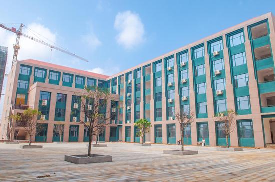 已经建设完成投入使用的学生楼