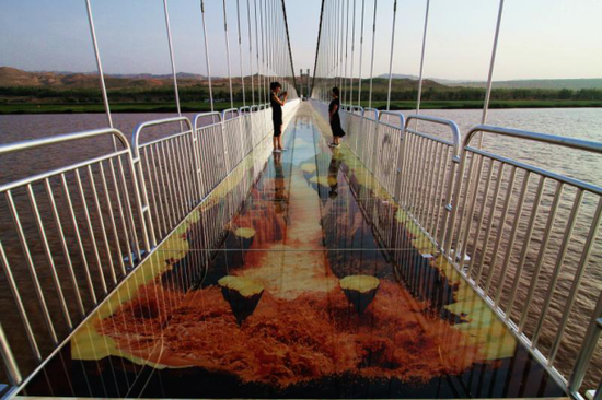 「3D玻璃橋」的圖片搜尋結果"