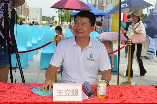 东莞口腔医院院长兼种植科主任王立超博士