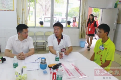桂城征兵初检现场。